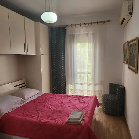 Grand House Homestay
